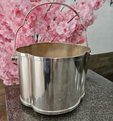 6e5fd7e8 2506 46f6 b920 3e2290afbaf2