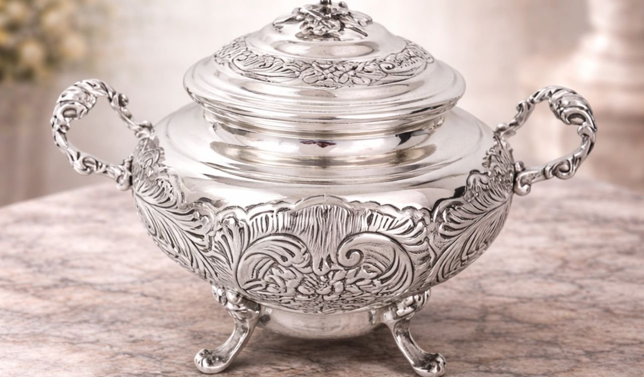 Sopeira em estilo clássico europeu